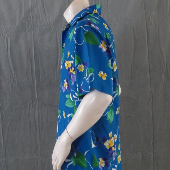 Vintage Hawaiian Shirt - Loud Floral Pattern by Hilo Hattie - Men's Large - Picture 7 of 10